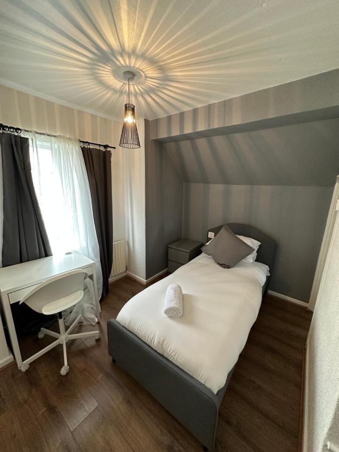 Lovely Spacious 3 Bedrooms House برمنغهام المظهر الخارجي الصورة